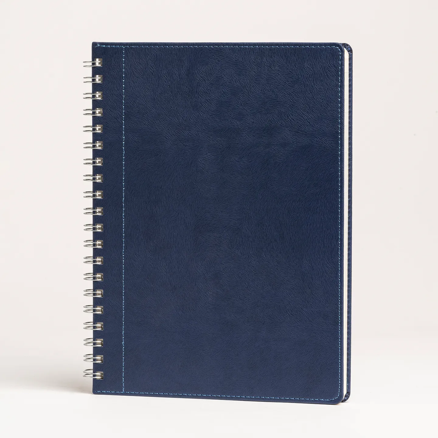 20 x 28 cm Spiralli Termo PU Sert Kapaklı Tarihsiz Defter, 240 Sayfa, 80 gr Ivory Krem Kareli İç Kağıt