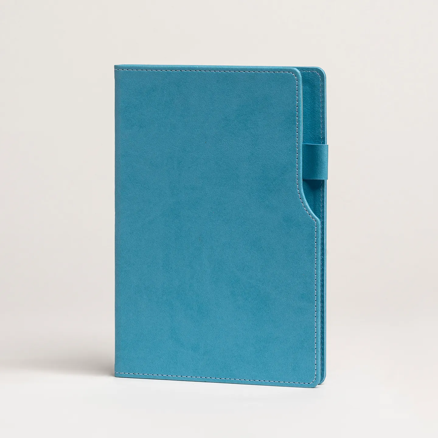 14,5 x 21 cm Termo Deri PU Sert Kapaklı Tarihsiz Defter, 224 Sayfa, 80 gr Ivory Krem Çizgili İç Kağıt, Kenar Boyalı, Kalem Tutuculu