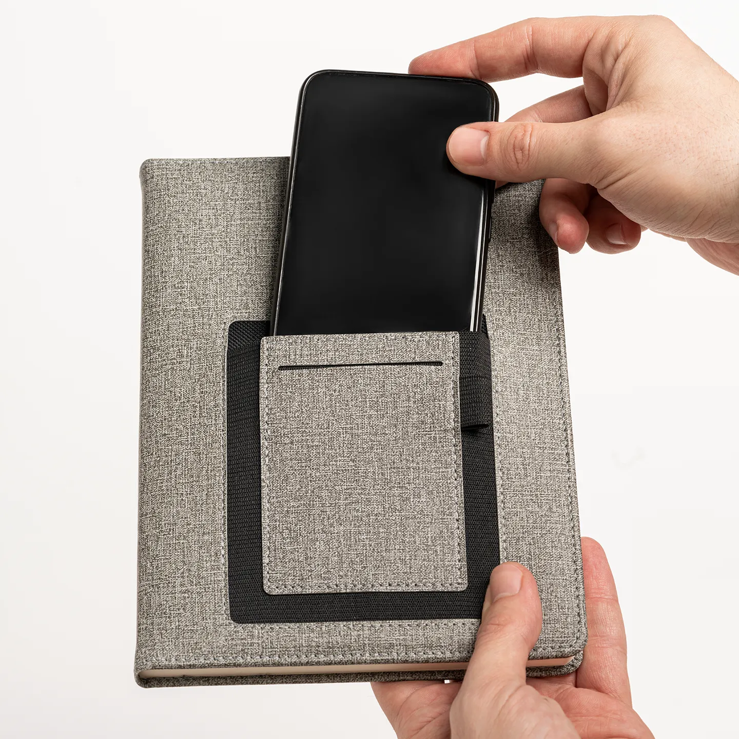 15 x 21 cm Termo PU Sert Kapaklı Tarihsiz Defter, 224 Sayfa, 70 gr Ivory Krem Çizgili İç Kağıt, Kart ve Telefon Bölmeli, Kalem Tutuculu