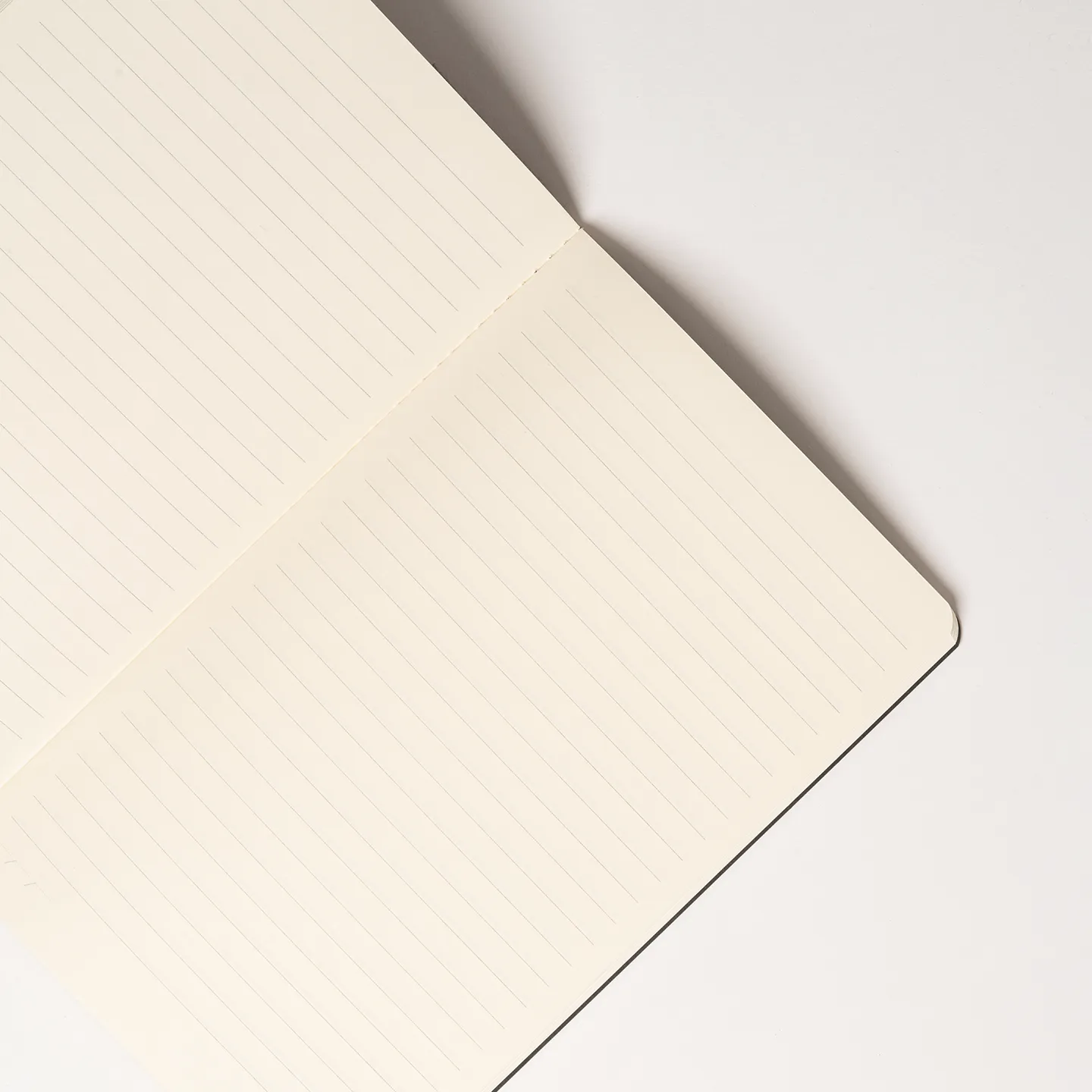 13 x 21 cm Termo Deri Terzi Dikişli Yumuşak Kapaklı Tarihsiz Defter, 80 Sayfa, 80gr. Ivory Çizgili İç Kağıt